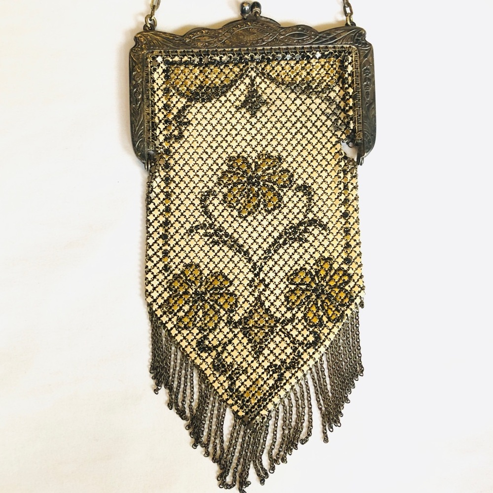 Antique Mandalian Mesh Flapper Purse - Floral Design